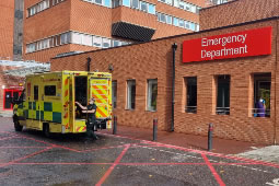 Incompetent A&E Nurse Consistently Clocked Off Early